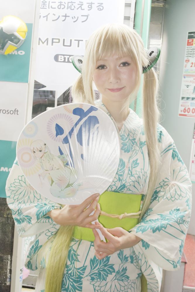 ▲ツクモex.パソコン館に来ていた、つくもたんコスの方。